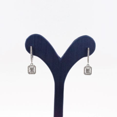 0,49 Ct. Pırlanta Baget Küpe