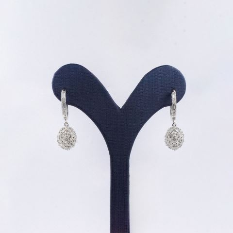 0,83 Ct. Pırlanta Baget Küpe