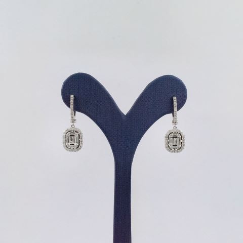 0,88 Ct. Pırlanta Baget Küpe